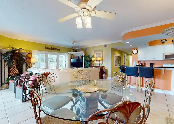 Waterfront With Expansive Corner Balcony Grill Area & Multiple Shared Pools Holiday home *